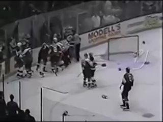 Alexei Kasatonov vs Eric Lindros Hockey Fight