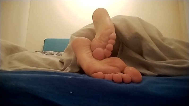 The sleeping feet of the Ticklish Little
