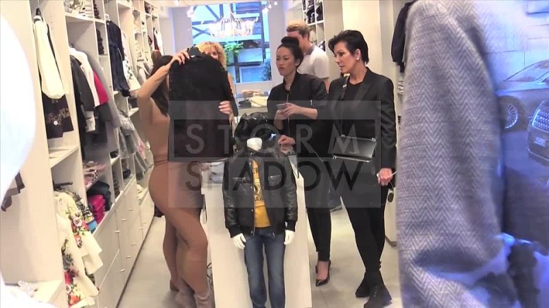 Kim Kardashian, her huge derriere and mother Kris Jenner doing shopping for North in