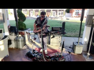 Crazy Looping One-Man-Band shocks audience with Boss RC600 one man band San Fran #rc600 #bossrc600