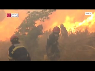 Scne dramatique en Espagne: Les pompiers combattent un norme incendie au nord de Valence