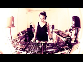 CANDY COX @ ISOLATION SERIES #9 (RECORDED FOR GALAXIE RADIO BELGIUM / GHETTOMANIA - 26.07.2020)