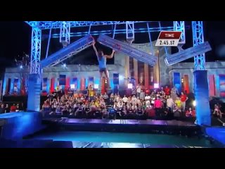 Кейси Катандзаро совершила чудо на шоу «American Ninja Warrior».MP4