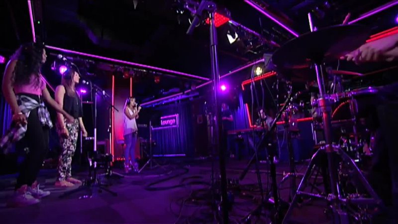 Lily Allen URL Badman ( BBC Radio 1 Live