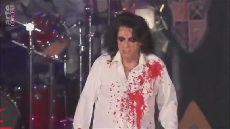 Alice Cooper Roses on White Lace ( Live at Hellfest in Clisson, Val de Marne, France on 24 June