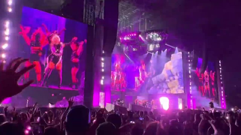 3 Сентября Леди Гага исполняет Stupid Love и Rain On Me на шоу, The Chromatica