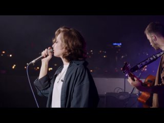 Вика Радисева - Взаперти (live РЖД)