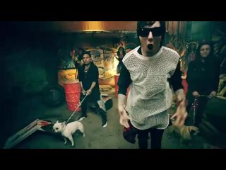 Breathe Carolina - Bang It Out ft. Karmin