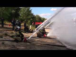 1000 метров рукавной линии протянули пожарные МЧС России в Новосибирской области
