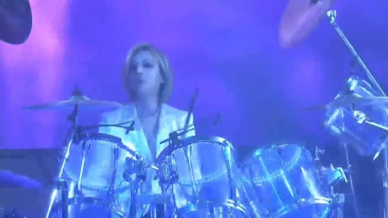  Yoshiki Drum solo