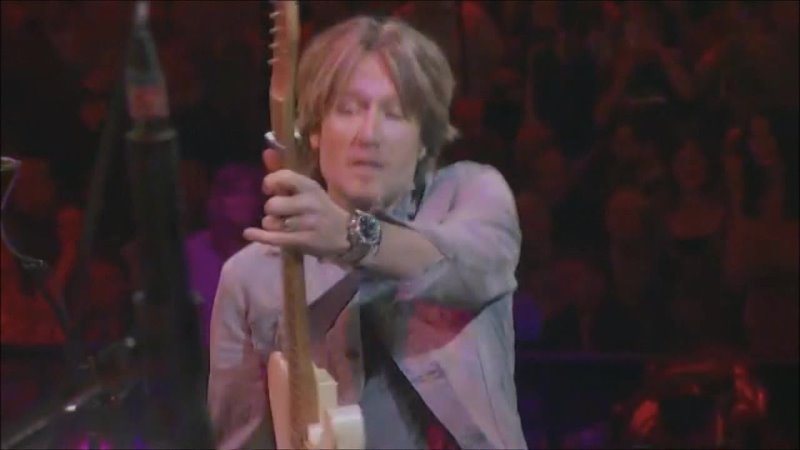 Vince Gill with Keith Urban and Albert Lee Tumbling Dice ( Live at Madison Square Garden in New York City on