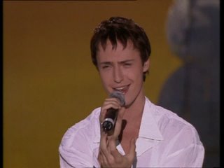 Юный Витас поёт “Ничего, что птицы улетели“ Young Vitas singing “Nichego Chto Ptitsy Uleteli“ Superb