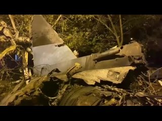 Пожар, возникший в результате крушения самолета Су-34, полностью потушен — власти Краснодарского края

На кадрах то, что осталос