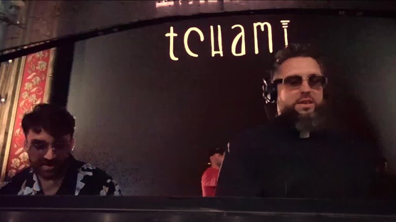 Oliver Heldens B2 B Tchami Live at Tomorrowland