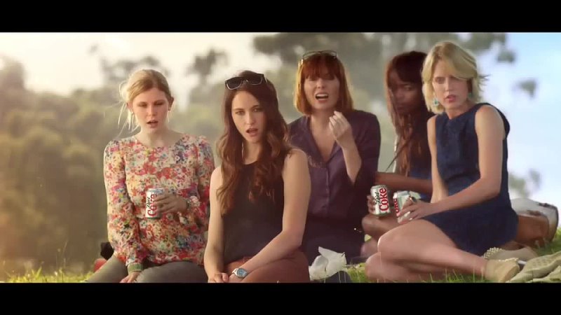 — Реклама с участием Ханны Артертон (2013) › «Diet Coke Advert - "Садовник"»