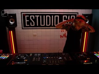 Pistolera DJ Set - Session 014 - Techno Mix