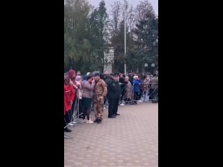 Вчера в городе Изобильный  Ставропольского края, провожали мобилизованных ребят.