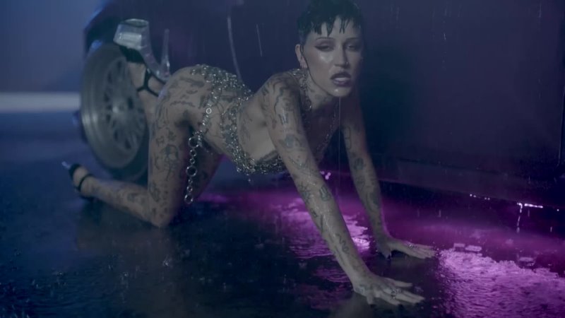 Brooke Candy - Flip Phone (Official Music Video) (секси клип музыка новинка Sexy Music Video Clip Explicit видео эротика