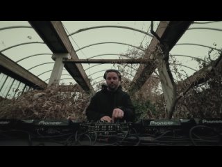 Zonderling - Dierentuin (DJ-set from an abandoned Zoo)