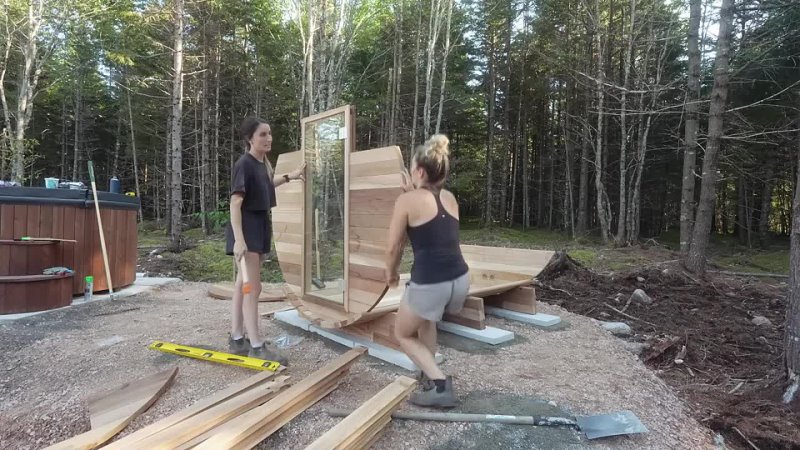 Vanwives Outdoor Sauna in the