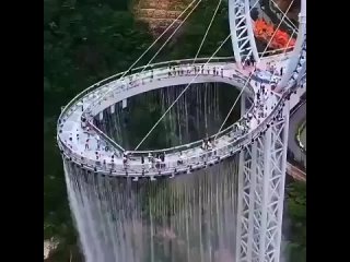 Китайские инженеры просто поражают своими невероятными постройками.   Так, например, на этом видео показано настоящее... (видео)