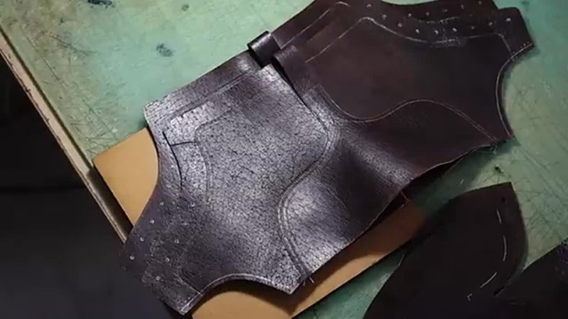 Making HANDMADE Boots from Wild Boar Japan