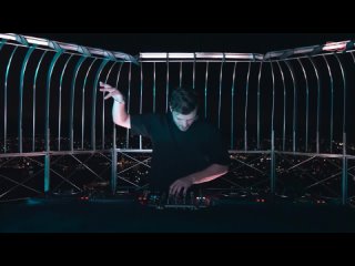 Martin Garrix - LIVE from the Empire State Building!