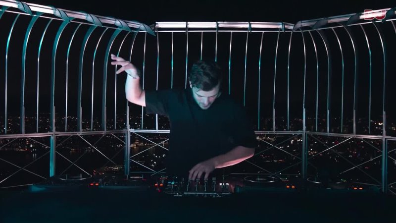 Martin Garrix LIVE from the Empire State