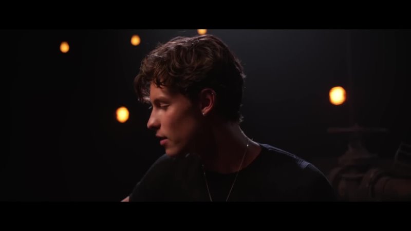 Shawn Mendes Top Of The World ( From the Lyle, Lyle, Crocodile