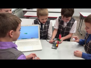 «Нападающий» - Работа с использованием конструктора базового набора LEGO Education WeDo и программного обеспечения WeDo
