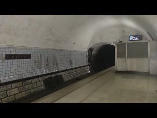 Вадим Черновецкий. — Московское метро в полвторого ночи