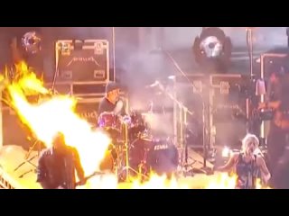 Metallica & Lady Gaga ----- Moth Into Flame