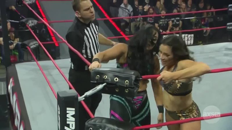 Mickie James vs. Deonna Purrazzo