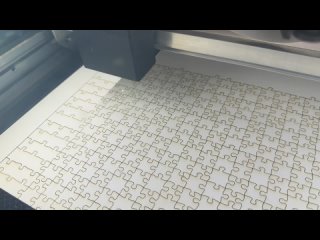 [Stuff Made Here] Worlds hardest jigsaw vs. puzzle machine (all white)
