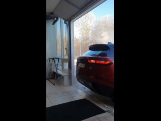 Range Rover Velar заехал к нам в бокс на полировку и керамику