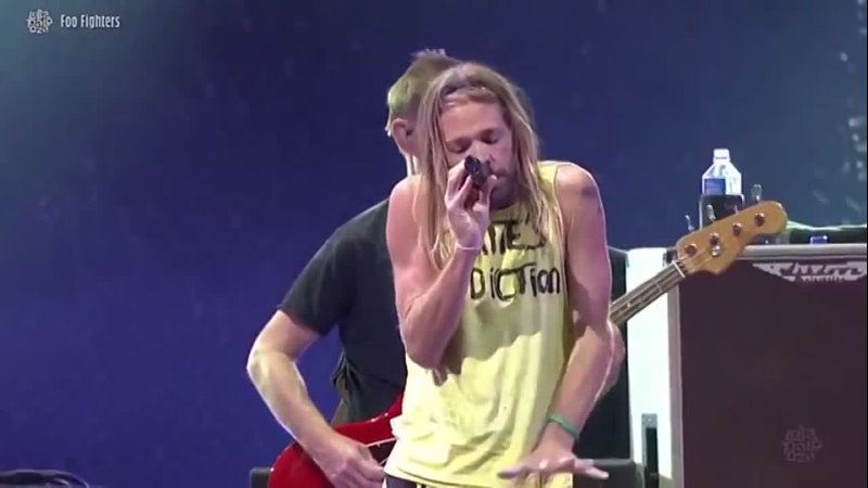 Somebody to Love (Queen cover) (Taylor Hawkins on lead vocals)