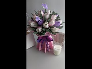 Высокий букет с тюльпанами