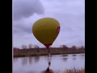🪂Прогулка на воздушном шаре чуть было не закончилась трагедией в подмосковном Дмитрове.