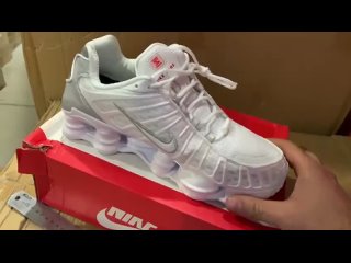 КРОССОВКИ NIKE SHOX TL ЦВЕТ БЕЛЫЙ-Артикул 26036