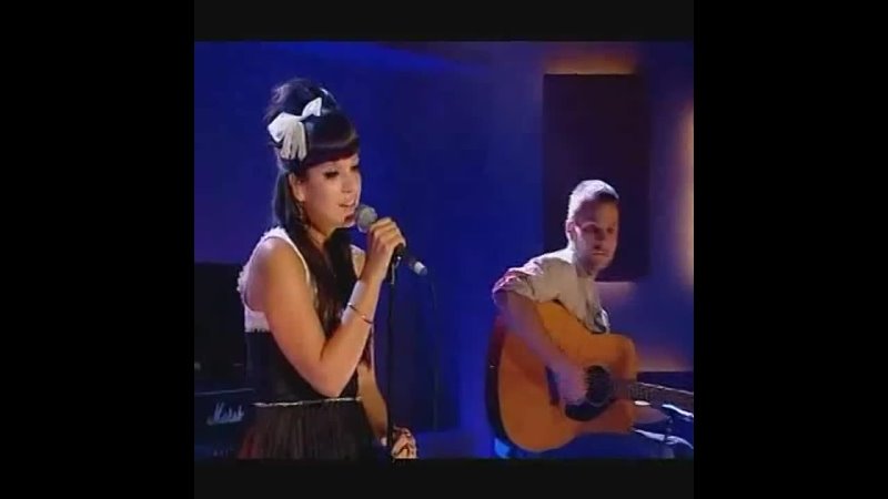 Lily Allen 2006 LDN Live acoustic on J