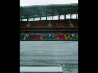 Бурунов кричит на стадионе ЦСКА.
