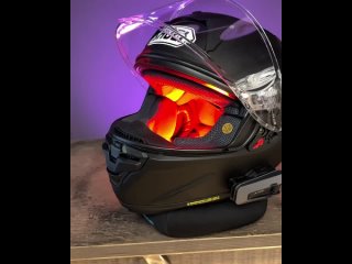 спортивный шлем от SHOEIShoei XSPR-ProЗадача - современная гарнитура + самый лучший звукУстановили: Packtalk Edge З