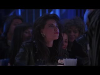 Phantom Handshakes - Open Sore (2020) @ Elisabeth Shue, Tom Cruise - Cocktail (Roger Donaldson, 1988)