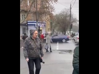 🇺🇦  Пенсионеры в Одессе протестуют из-за отключения света