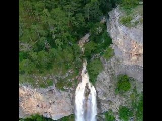 💦 Уникальные кадры самого высокого Крымского водопада Учан-Су. Таким и с таких ракурсов его можно увидеть очень редко.

🚩