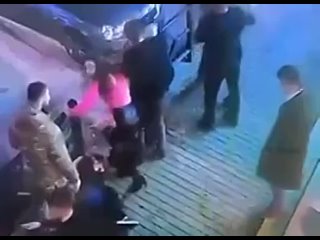 Симферополь - Появилась видеозапись как пьяные чурки-кадыровцы избивают парня, который заступился за свою девушку