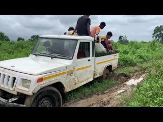 Mahindra bolero 4x4 pickup truck ka power   Bs3 offroad machine