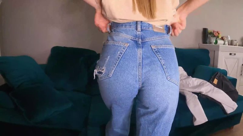 try-on haul sexy jeans, shorts with plug in ass. Awesome ass