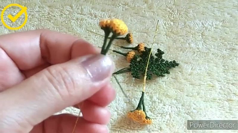 TINY MARIGOLD BROOCH   VERY BEAUTIFUL BROOCH