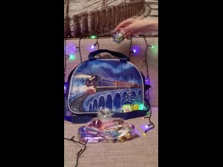 Новогодний детский подарок сумка с конфетами и игрушками